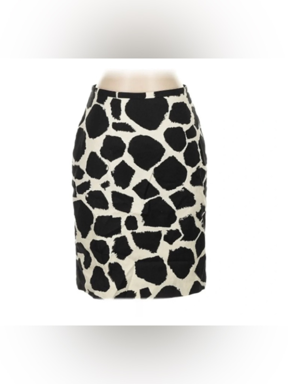 LOFT Black and Ivory Giraffe Print Pencil Skirt Size 4 - Picture 2 of 5